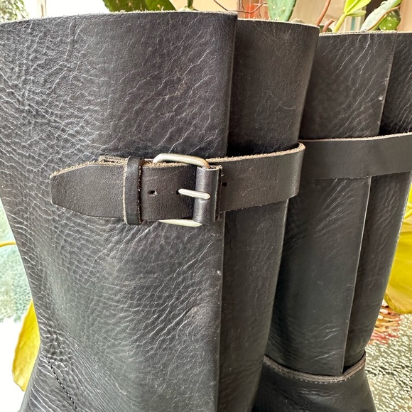 BALENCIAGA BLACK LEATHER MID CALF BOOTIES. 38.5. GUC - Picture 8 of 13